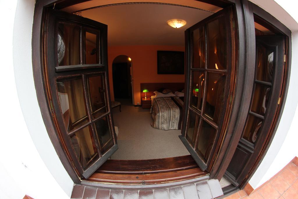 Pensjonat Rezydencja Parkowa Apartman Wrocław Kültér fotó