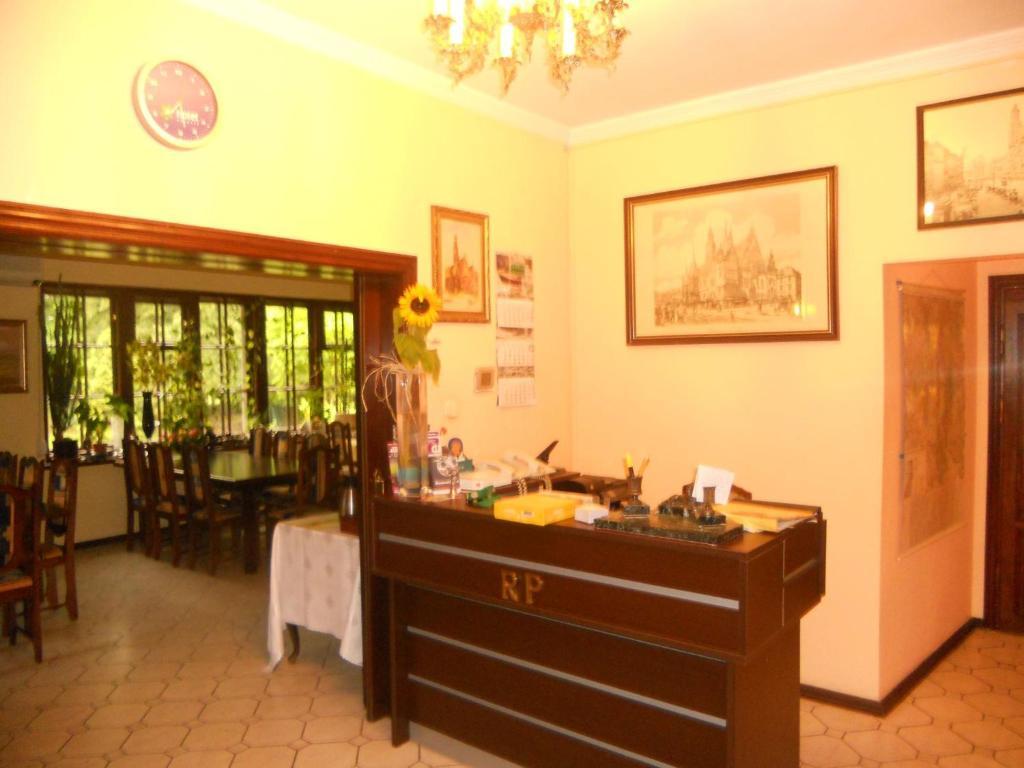 Pensjonat Rezydencja Parkowa Apartman Wrocław Kültér fotó